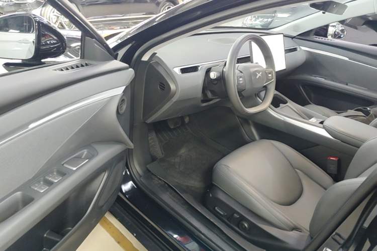 Used XPeng MONA M03 2025 600 with Ultra-Long Range Max Driver Seat