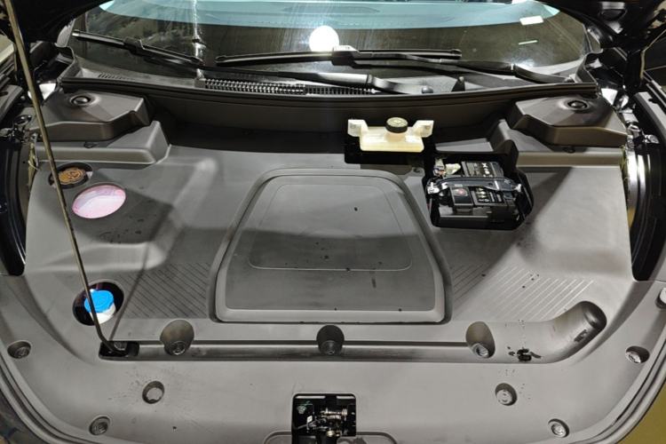 Used XPeng MONA M03 2025 600 with Ultra-Long Range Max Engine Bay
