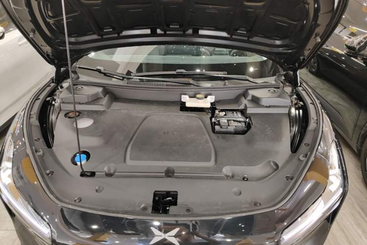 Used XPeng MONA M03 2025 600 with Ultra-Long Range Max Engine Bay