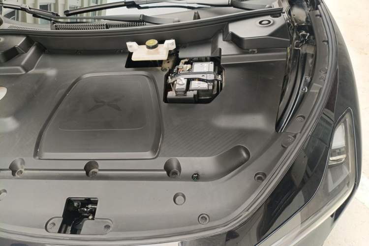 Used XPeng MONA M03 2025 600 with Ultra-Long Range Max Engine Bay Left