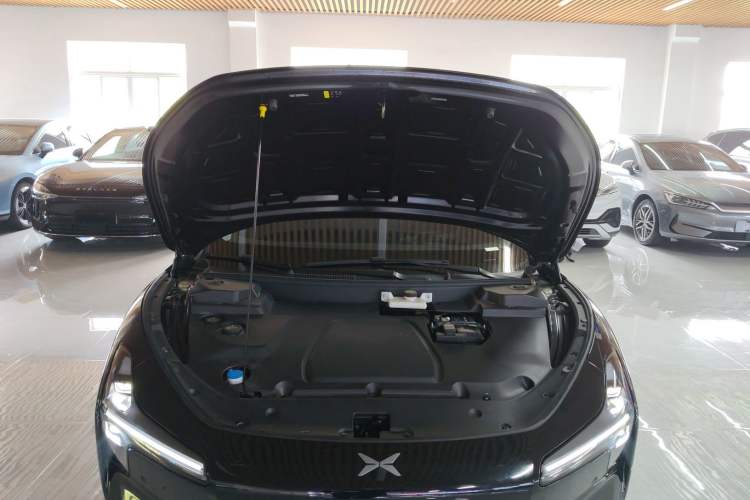 Used XPeng MONA M03 2025 600 with Ultra-Long Range Max Engine Bay