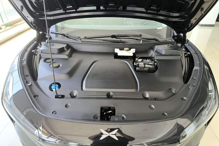Used XPeng MONA M03 2025 600 with Ultra-Long Range Max Engine Bay