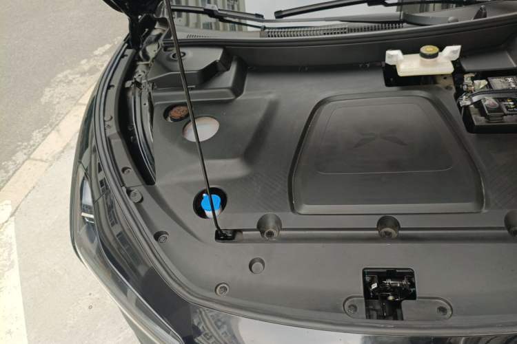 Used XPeng MONA M03 2025 600 with Ultra-Long Range Max Engine Bay Right