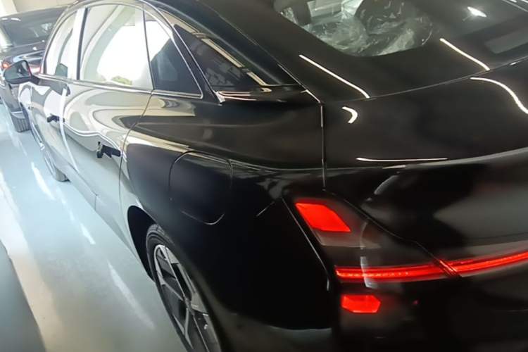 Used XPeng MONA M03 2025 620 Ultra-Long Range Plus Exterior 2