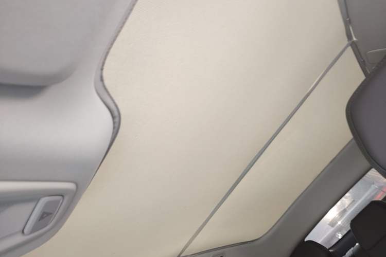 Used XPeng MONA M03 2025 620 Ultra-Long Range Plus Headliner