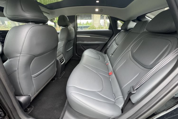 Used XPeng MONA M03 2025 600 with Ultra-Long Range Max Interior 5