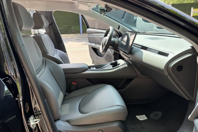 Used XPeng MONA M03 2025 600 with Ultra-Long Range Max Interior 8