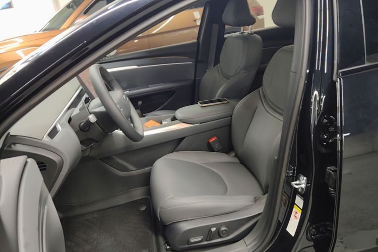Used XPeng MONA M03 2025 502 Long-Range Max Left Front Seat