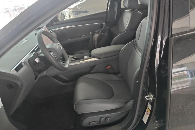 Used XPeng MONA M03 2025 600 with Ultra-Long Range Max Left Front Seat