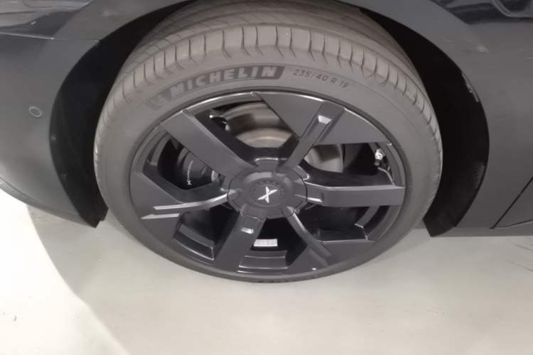 Used XPeng MONA M03 2025 502 Long-Range Max Left Front Wheel Hub