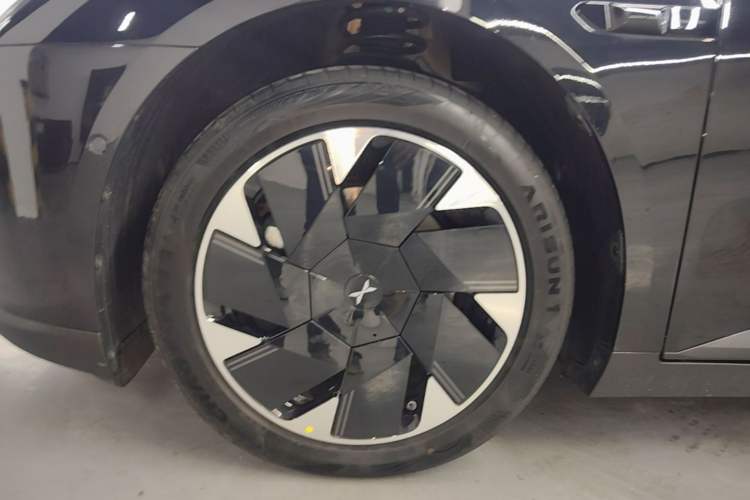 Used XPeng MONA M03 2025 502 Long-Range Max Left Front Wheel Hub