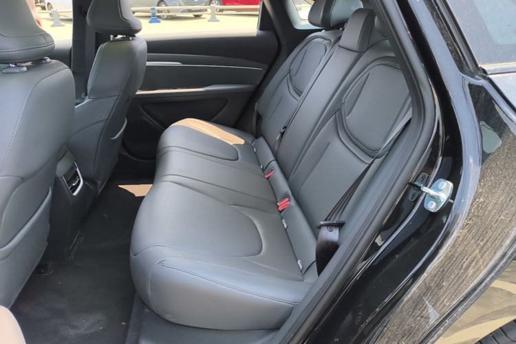 Used XPeng MONA M03 2025 600 with Ultra-Long Range Max Left Rear Seat