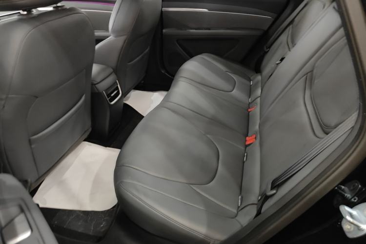 Used XPeng MONA M03 2025 600 with Ultra-Long Range Max Left Rear Seat