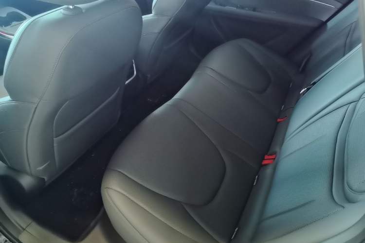 Used XPeng MONA M03 2025 600 with Ultra-Long Range Max Left Rear Seat