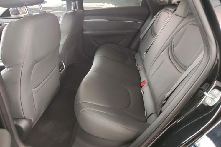 Used XPeng MONA M03 2025 600 with Ultra-Long Range Max Left Rear Seat