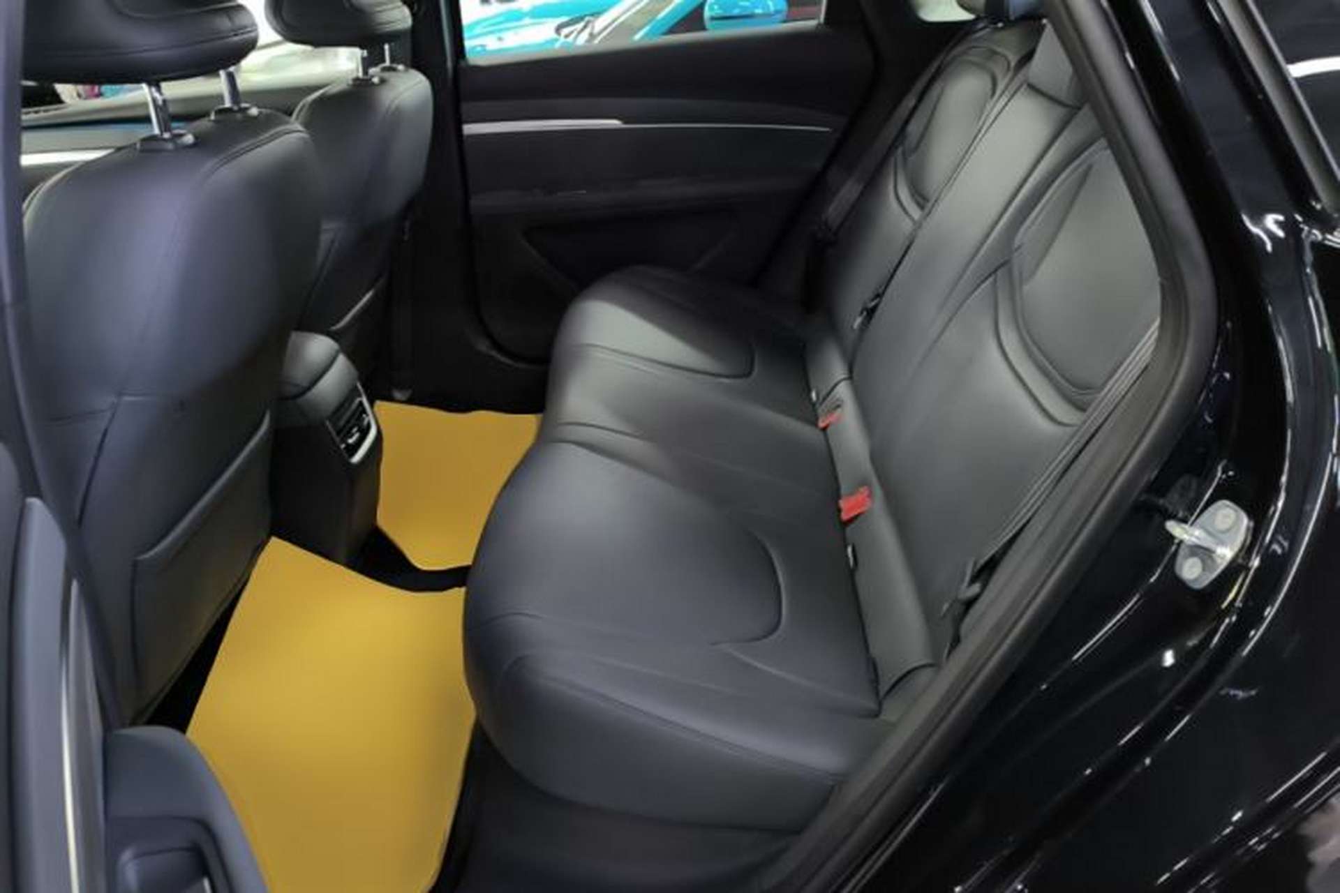 Used XPeng MONA M03 2025 600 with Ultra-Long Range Max Left Rear Seat