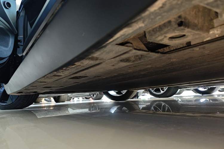 Used XPeng MONA M03 2025 600 with Ultra-Long Range Max Left Side Sill