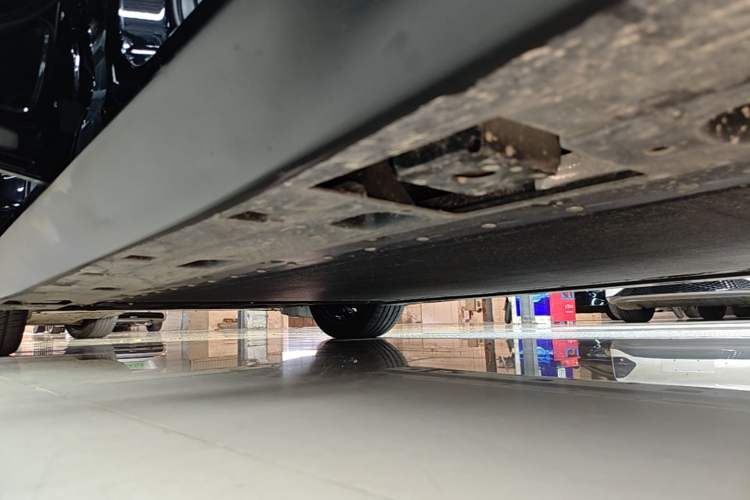 Used XPeng MONA M03 2025 502 Long-Range Max Left Side Sill
