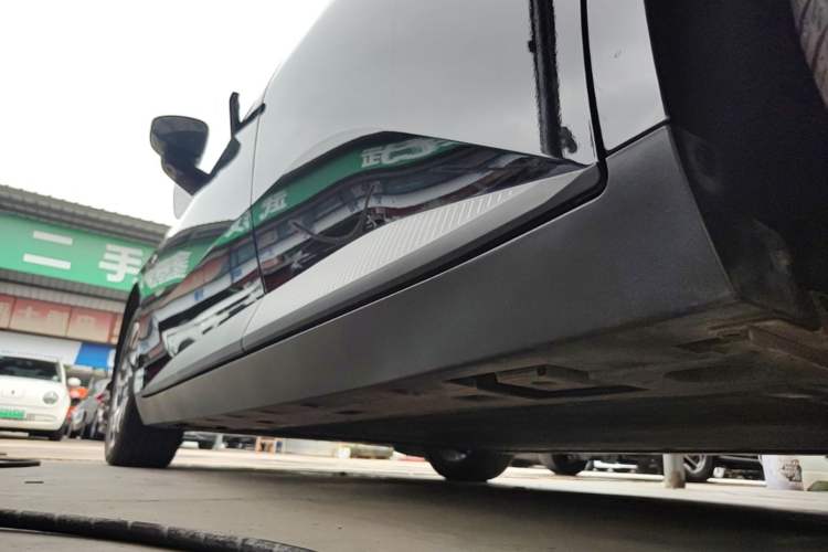 Used XPeng MONA M03 2025 502 Long-Range Max Left Side Sill