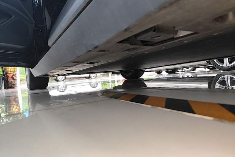 Used XPeng MONA M03 2025 502 Long-Range Max Left Side Sill