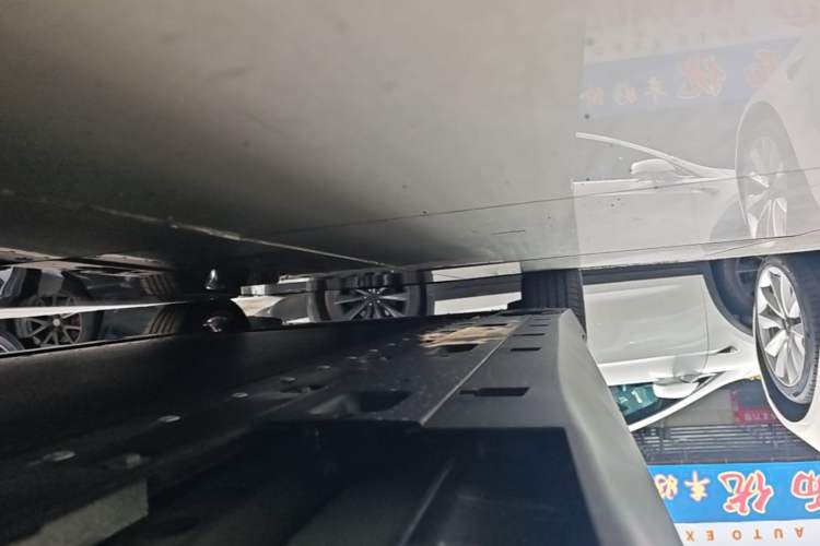 Used XPeng MONA M03 2025 502 Long-Range Max Left Side Sill