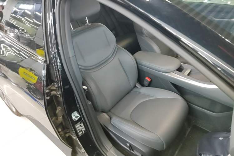 Used XPeng MONA M03 2025 620 Ultra-Long Range Plus Right Front Seat