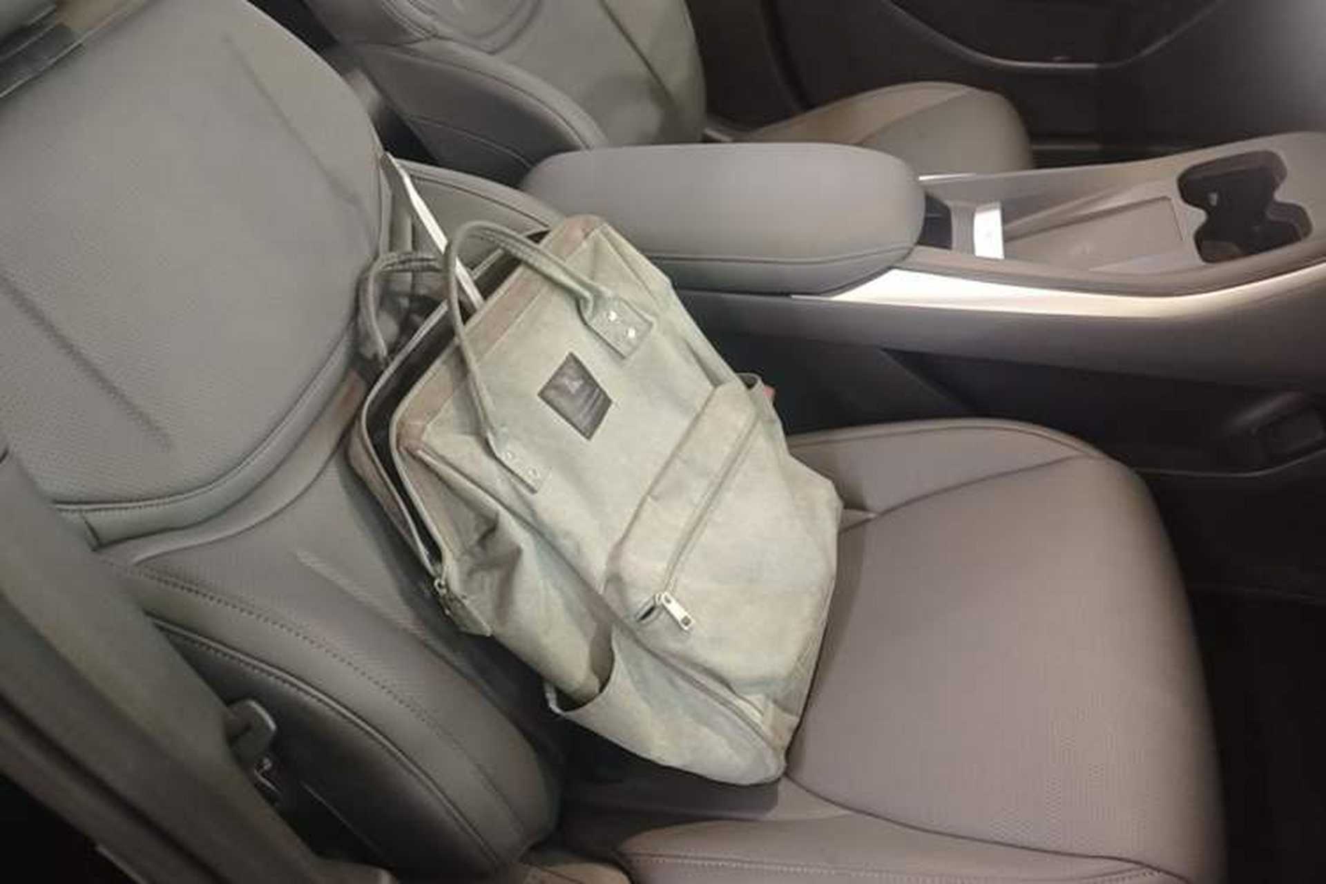Used XPeng MONA M03 2025 600 with Ultra-Long Range Max Right Front Seat