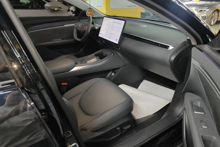 Used XPeng MONA M03 2025 600 with Ultra-Long Range Max Right Front Seat