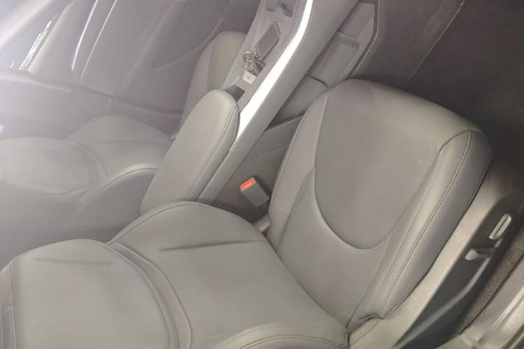 Used XPeng MONA M03 2025 515 Long-Range Plus Right Front Seat