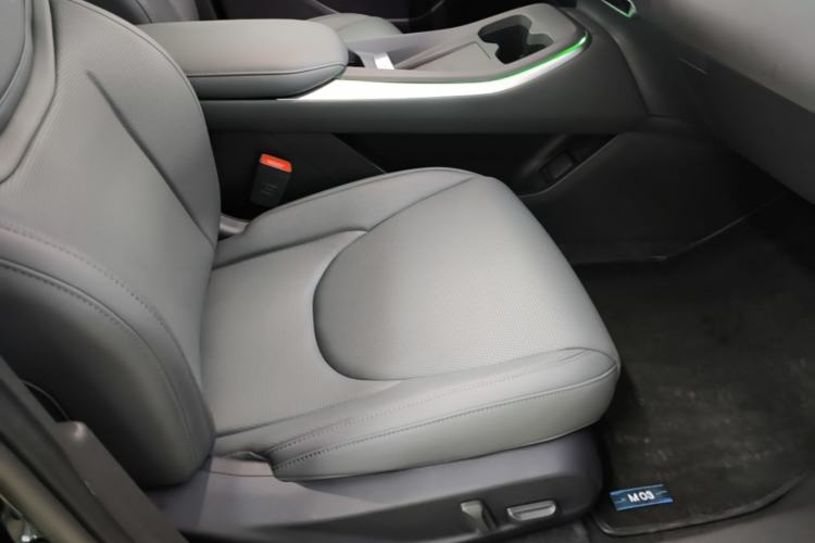 Used XPeng MONA M03 2025 600 with Ultra-Long Range Max Right Front Seat