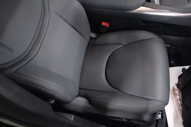 Used XPeng MONA M03 2025 620 Ultra-Long Range Plus Right Front Seat