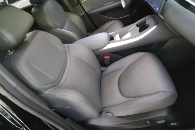 Used XPeng MONA M03 2025 600 with Ultra-Long Range Max Right Front Seat
