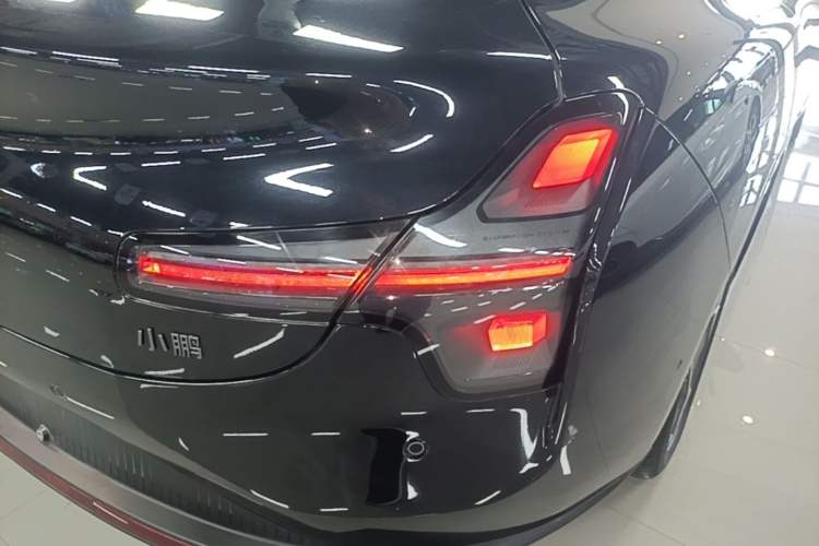 Used XPeng MONA M03 2025 620 Ultra-Long Range Plus Right Rear Taillight