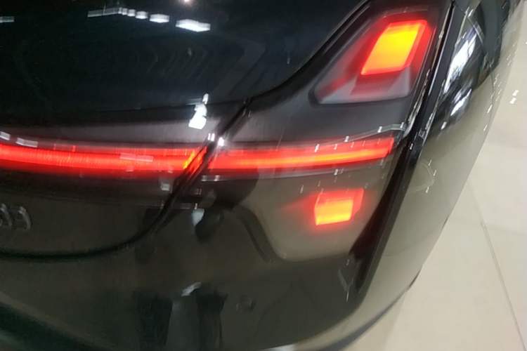 Used XPeng MONA M03 2025 600 with Ultra-Long Range Max Right Rear Taillight