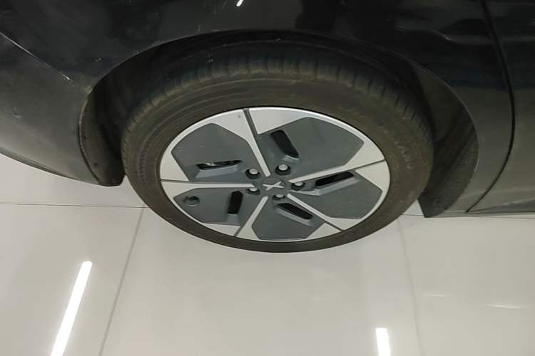 Used XPeng MONA M03 2025 620 Ultra-Long Range Plus Right Rear Wheel Hub