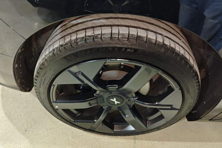 Used XPeng MONA M03 2025 600 with Ultra-Long Range Max Right Rear Wheel Hub