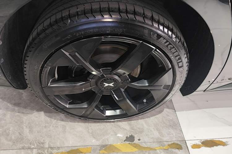 Used XPeng MONA M03 2025 600 with Ultra-Long Range Max Right Rear Wheel Hub