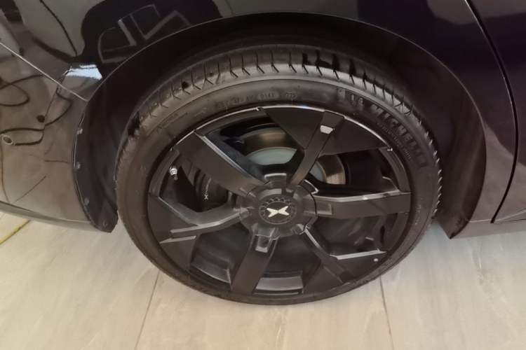 Used XPeng MONA M03 2025 600 with Ultra-Long Range Max Right Rear Wheel Hub
