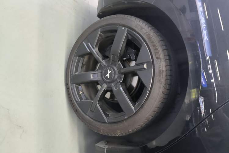 Used XPeng MONA M03 2025 600 with Ultra-Long Range Max Right Rear Wheel Hub