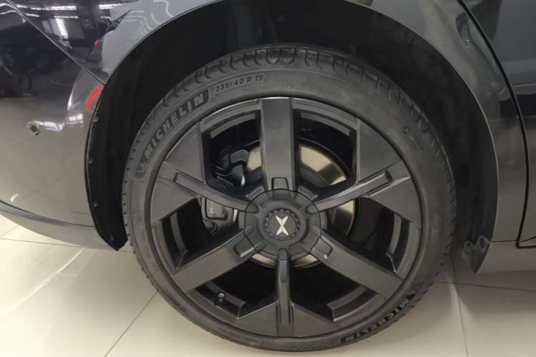 Used XPeng MONA M03 2025 600 with Ultra-Long Range Max Right Rear Wheel Hub