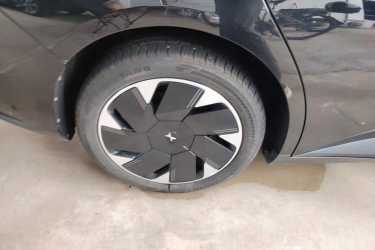 Used XPeng MONA M03 2025 502 Long-Range Max Right Rear Wheel Hub