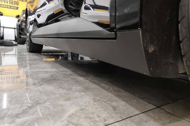 Used XPeng MONA M03 2025 600 with Ultra-Long Range Max Right Side Sill