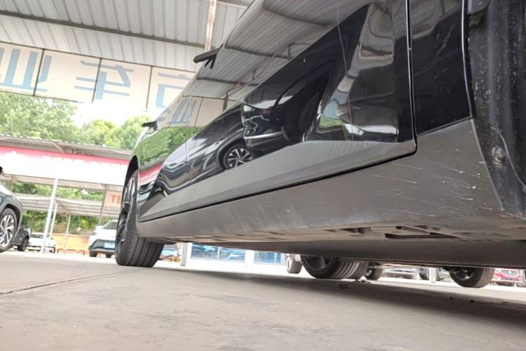 Used XPeng MONA M03 2025 600 with Ultra-Long Range Max Right Side Sill