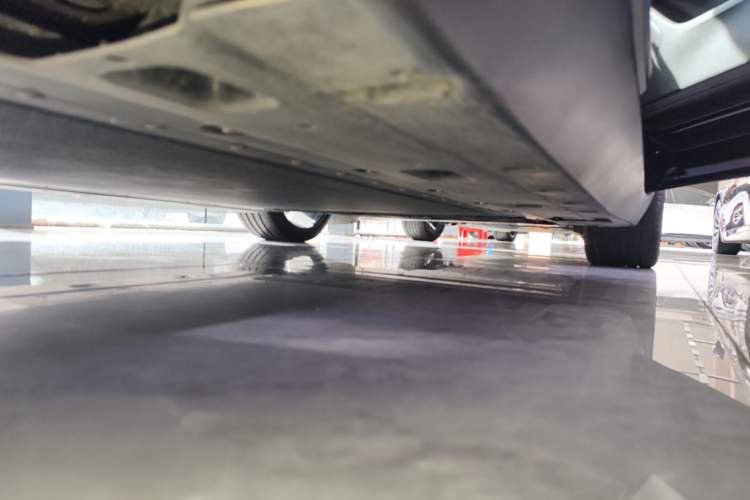 Used XPeng MONA M03 2025 600 with Ultra-Long Range Max Right Side Sill