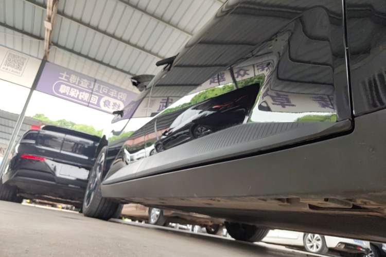 Used XPeng MONA M03 2025 502 Long-Range Max Right Side Sill