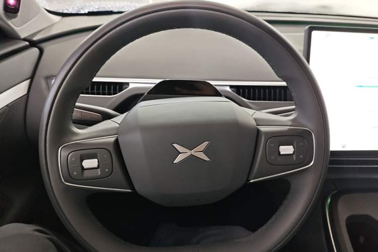 Used XPeng MONA M03 2025 600 with Ultra-Long Range Max Steering Wheel