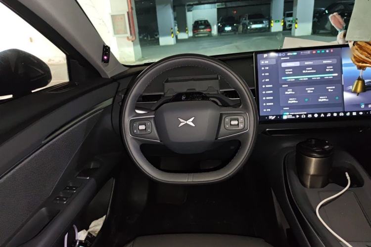 Used XPeng MONA M03 2025 600 with Ultra-Long Range Max Steering Wheel