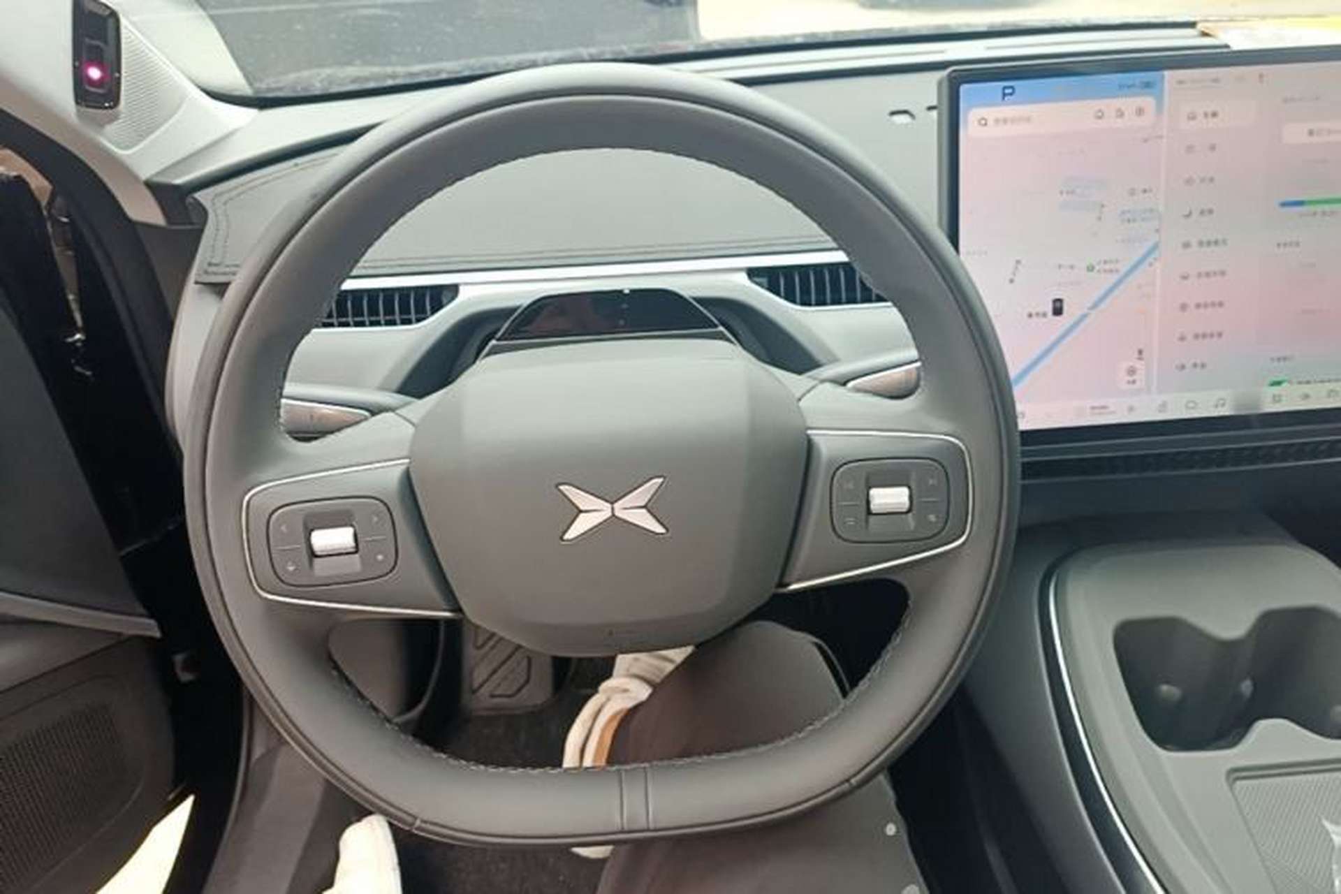 Used XPeng MONA M03 2025 600 with Ultra-Long Range Max Steering Wheel