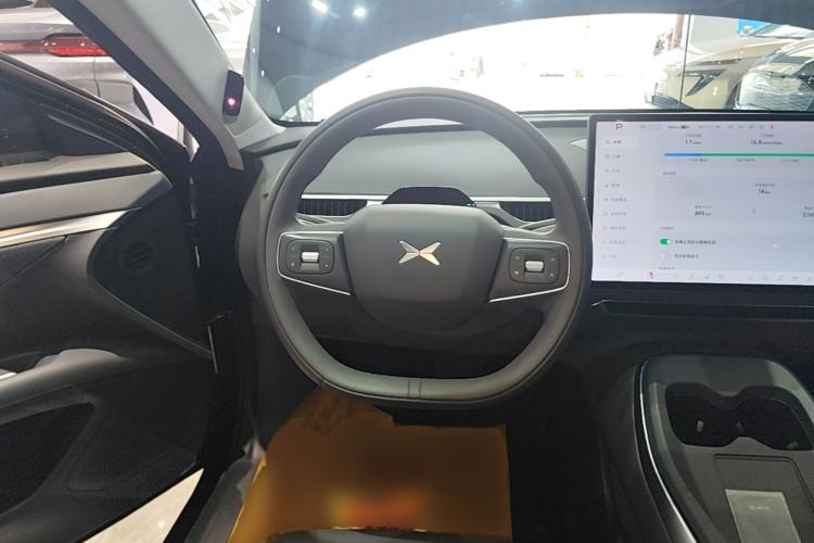 Used XPeng MONA M03 2025 600 with Ultra-Long Range Max Steering Wheel
