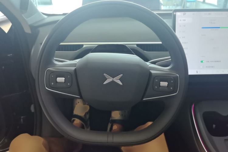 Used XPeng MONA M03 2025 600 with Ultra-Long Range Max Steering Wheel